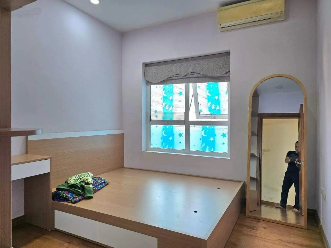 Chuyển công tác vào sài gòn cần bán nhanh căn hộ 100m2 3 phòng ngủ, hướng mát tại 173 xuân thủy-cg