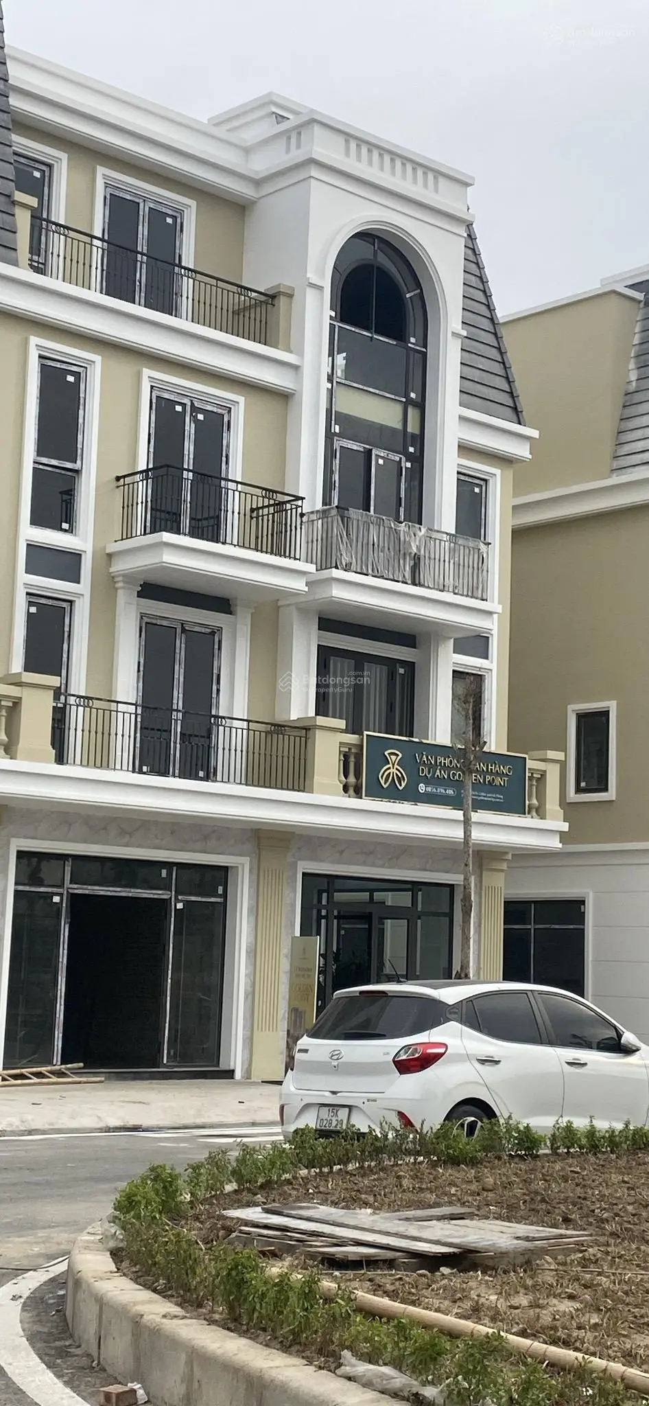 Một căn duy nhất mặt chung cư cao cấp - điểm kinh doanh vô cùng đẹp tại golden point - kiến an.