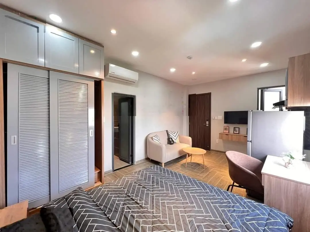 Dòng tiền 3 tỷ/năm! Bán tòa nhà CHDV Đường Nơ Trang Long 282m2 (12m x 20m), 6 tầng, P12, chỉ 53 tỷ