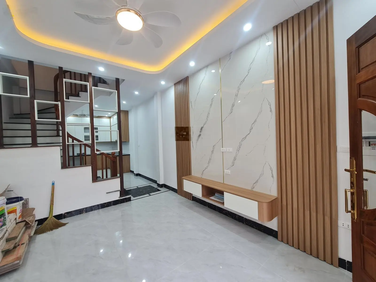 Duy nhất An Trai Vân Canh nhà 40m2 đường oto vào nhà ngõ thông ra 422B chỉ 50m giá nhỉnh 6 tỷ