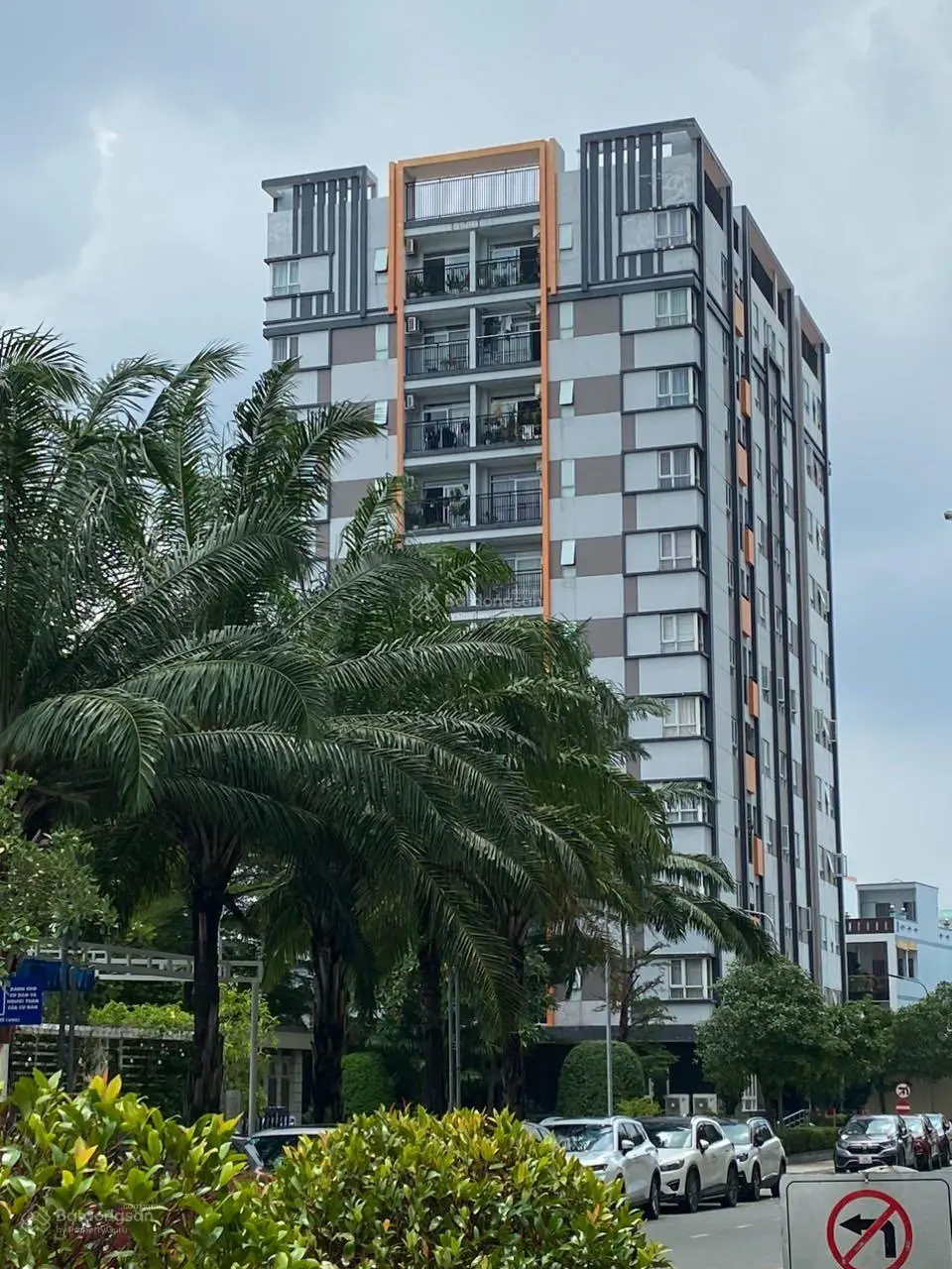 Bán căn hộ Him Lam Chợ Lớn lô A 71m2 full nội thất giá 2,85 tỷ LH Dương 0906 388 ***