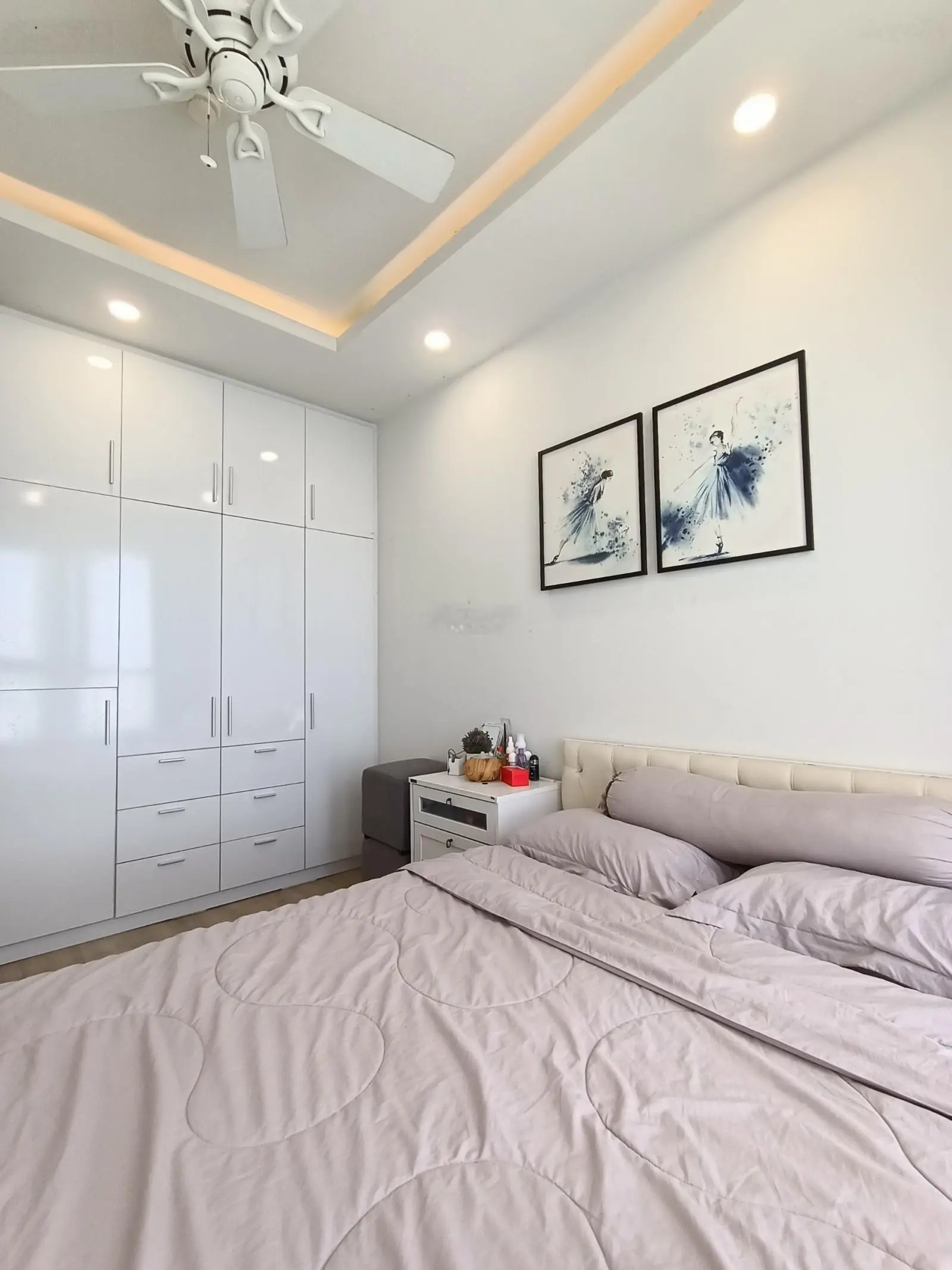 Bán gấp căn hộ Emerald 63m2 giá sieu re, NTCB, chỉ 3.04 tỷ