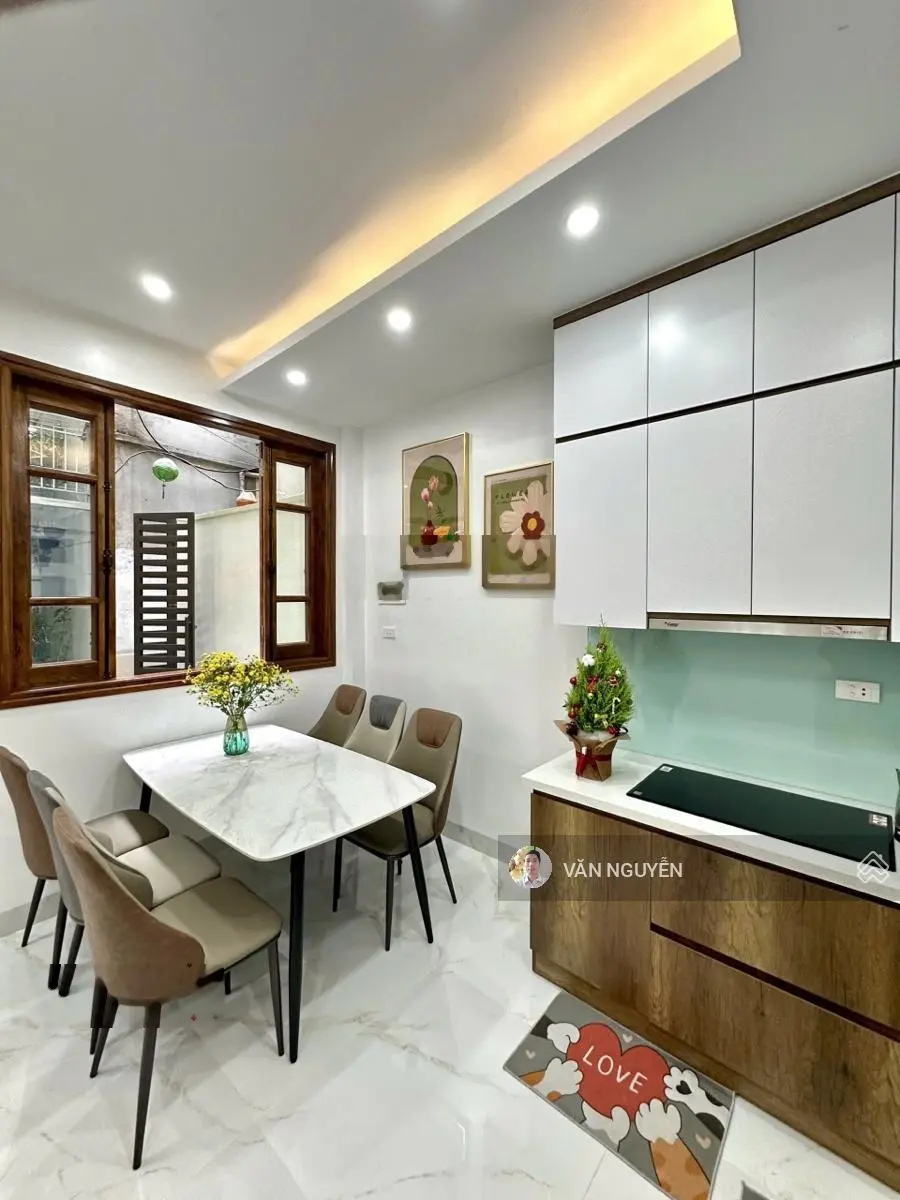 Ngõ 674 Hoàng Hoa Thám, 55m2, MT 4m, nhà mới. Giá 10,9 tỷ (Có thương lượng)