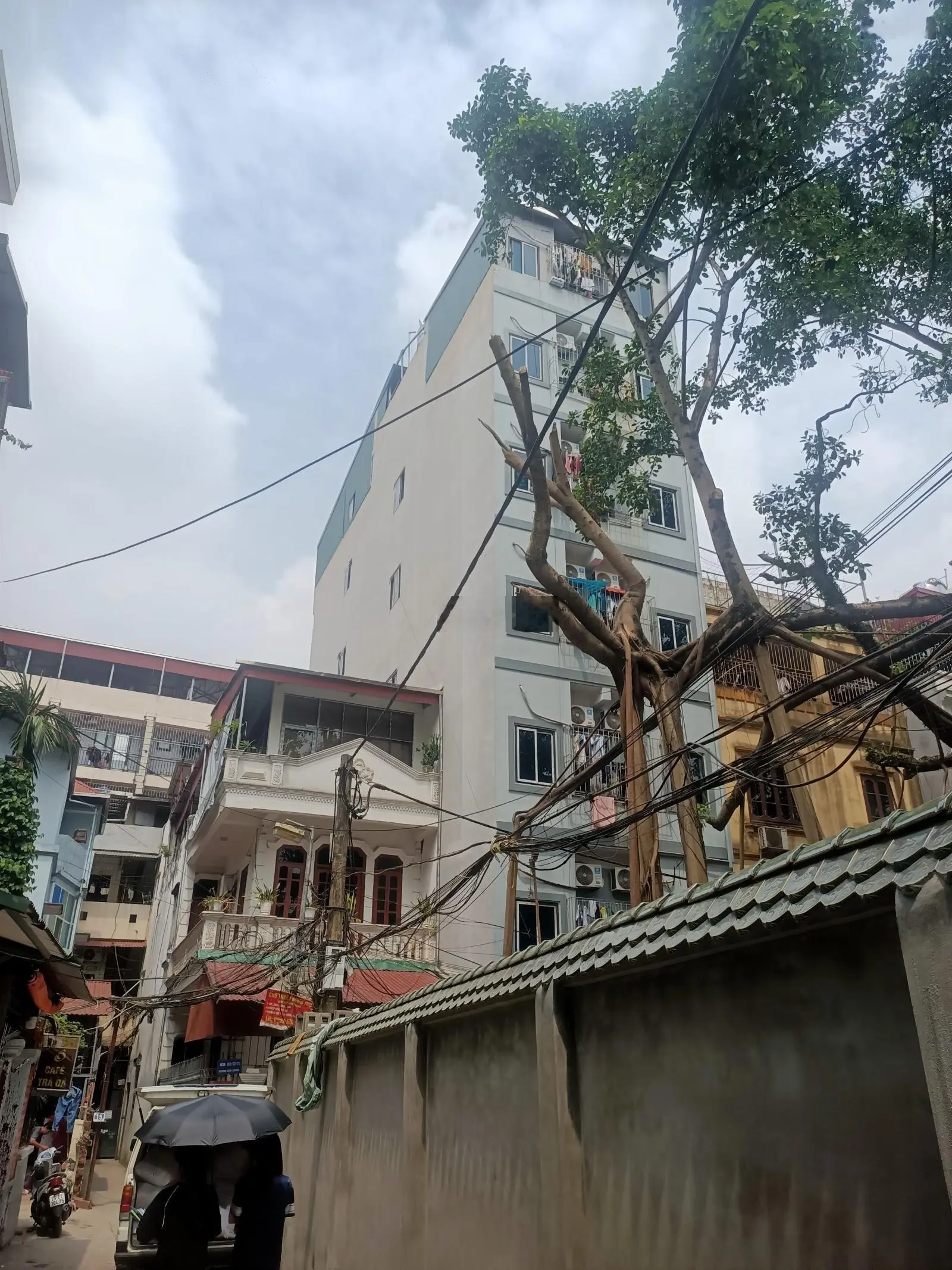 10.5 tỷ - 82m2 xây 4 tầng - Ô tô 7 chỗ vào nhà - Lô góc kinh doanh - giá bán gấp