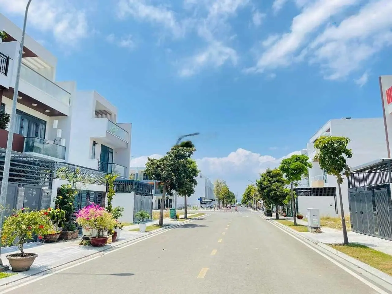 LÔ SẠCH ĐẸP ĐỐI DIỆN CÔNG VIÊN BỒN HOA, ĐƯỜNG SỐ 71 GÓI 7 AN KHÁNH MỸ GIA CHỈ 3 TỶ/ LH 0931 800 ***