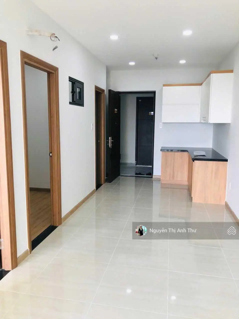 Bán nhanh 2PN, giá FULL 100%, view hồ bơi, tầng đẹp, SHR, Sang tên ngay. LH 0903 010 ***