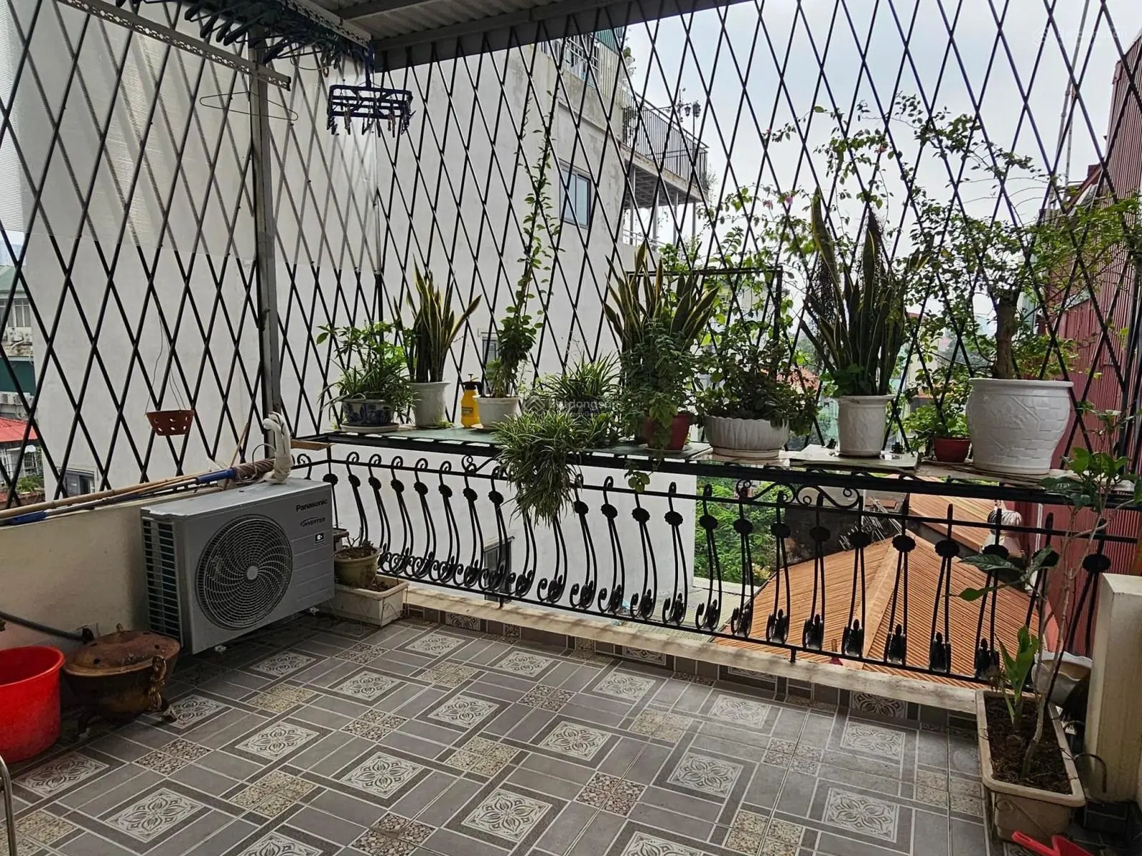 Rẻ quá! Phân lô Hạ Yên Quyết, ô tô tránh, 10m ra phố, kinh doanh, văn phòng, gần vườn hoa, 52m2*6T