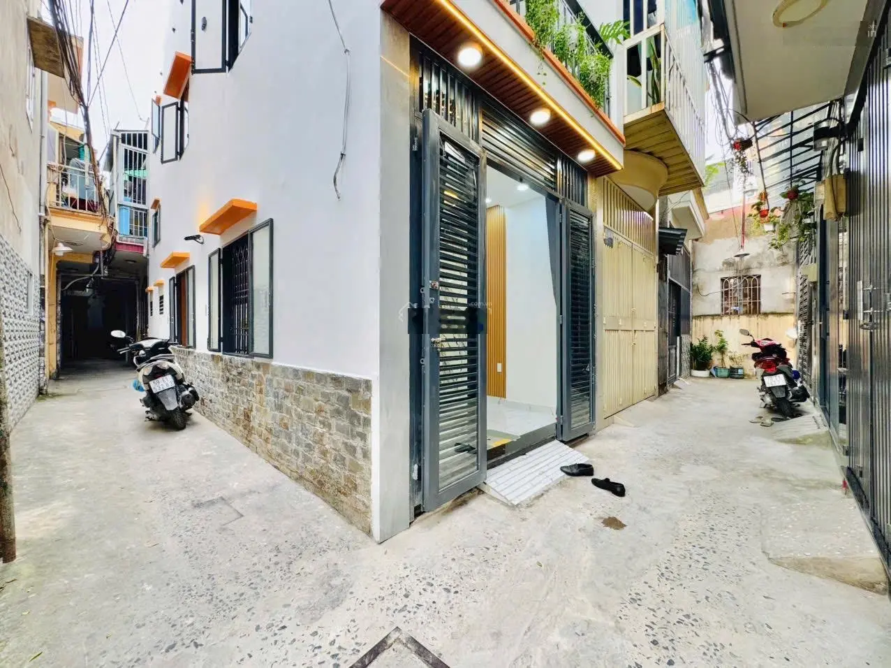 Thân gửi ACE môi giới HH 40tr - hạ giá 200tr còn 3,59tỷ TL bán nhà phố 2.5tầng 3 phòng ngủ
