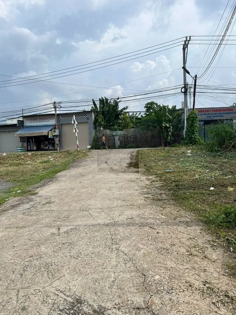 Chị Gái Em Đến Hạn Trả Ngân Hàng Cần Bán Lô Đất 5x18 gần chợ Tân Phong