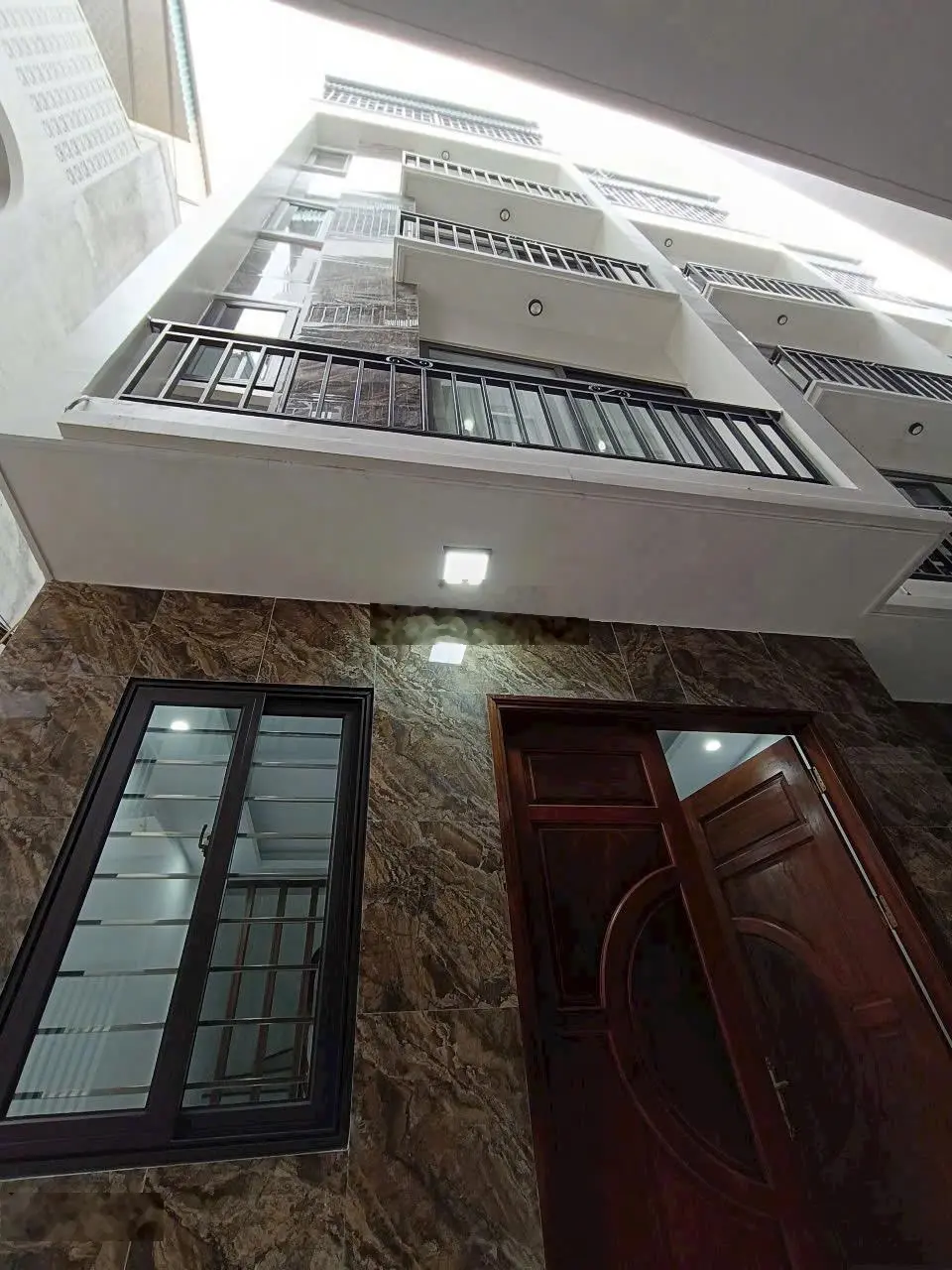 Trung tâm Ngọc Thuỵ, 10m ra Oto, phân khu hiếm vị trí siêu Đẹp - 30m2/5T mới cứng - giá nhỉnh 5tỷ