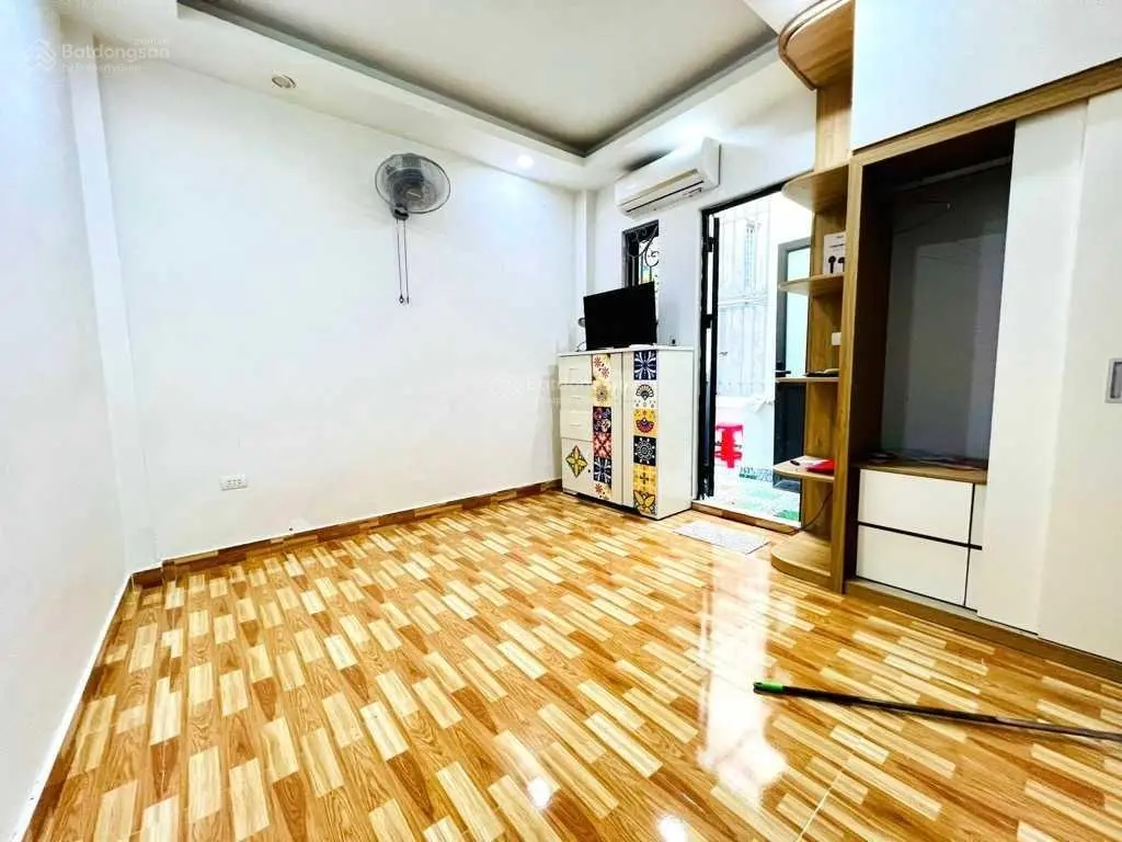Tân Ấp Ba Đình 30m - 4 tầng - Giá 3,58 tỷ ba gác chạy như bay sông hồng lộng gió