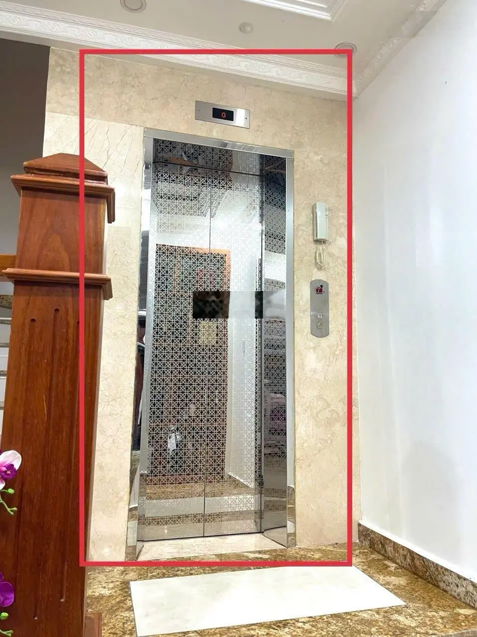 Bán nhà 3 tầng DT: 5 x 12 có thang máy đường xe hơi P. Phú Mỹ, Quận 7