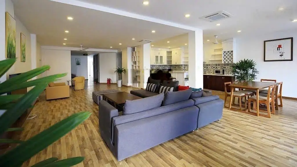 Bán nhà mặt phố Nguyễn Khuyến 85m 4 tầng 31.5 tỷ kinh doanh, lô góc, dòng tiền gần 60tr/tháng