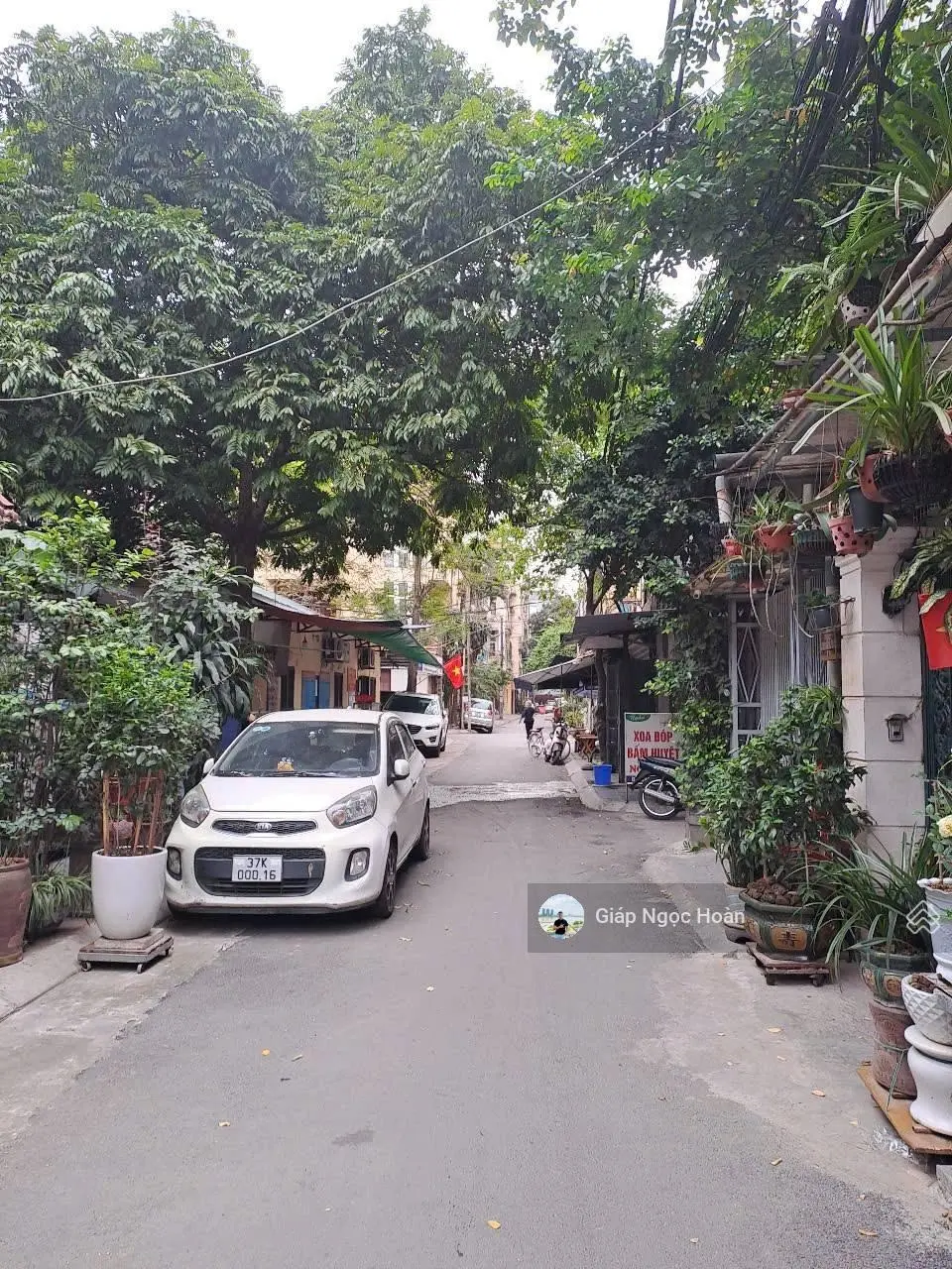 Bán căn hộ t1 mặt phố nghĩa tân 170m2 mt8m siêu kinh doanh hái tiền giá 18 tỷ