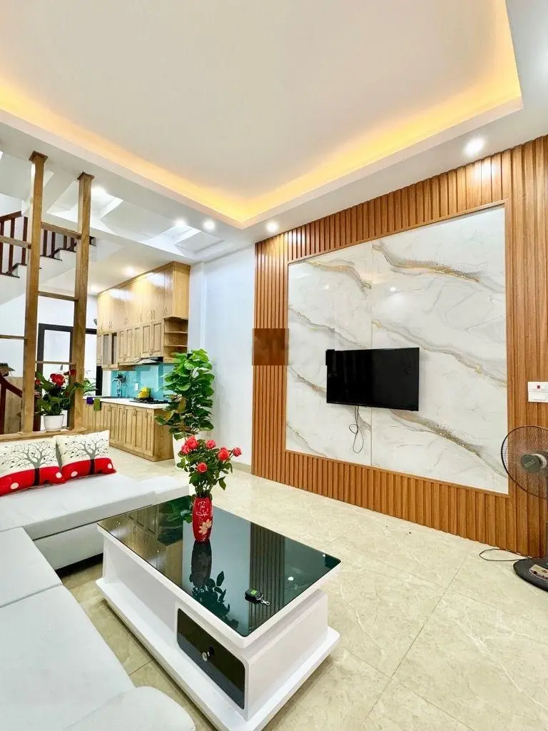 HIẾM NHÀ BÁN PHỐ MẠC THỊ BƯỞI 41M, 6 TẦNG,DIỆN TÍCH RỘNG,NGÕ NÔNG, Ô TÔ ĐỖ GẦN, 6 TỶ