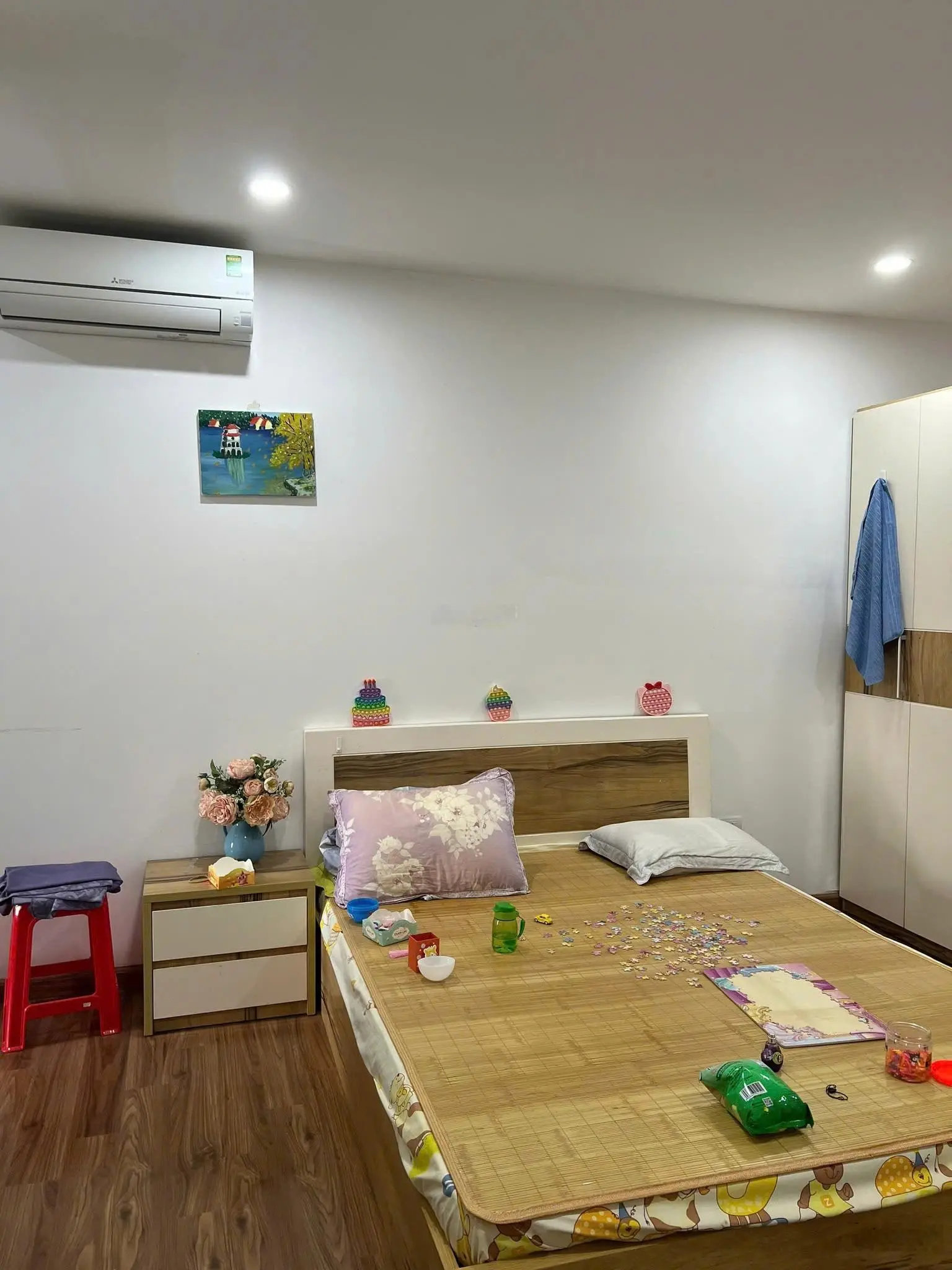 Chính chủ cần bán gấp căn hộ Samsora 105 Chu Văn An, view đẹp, full nội thất, giá 4, x tỷ