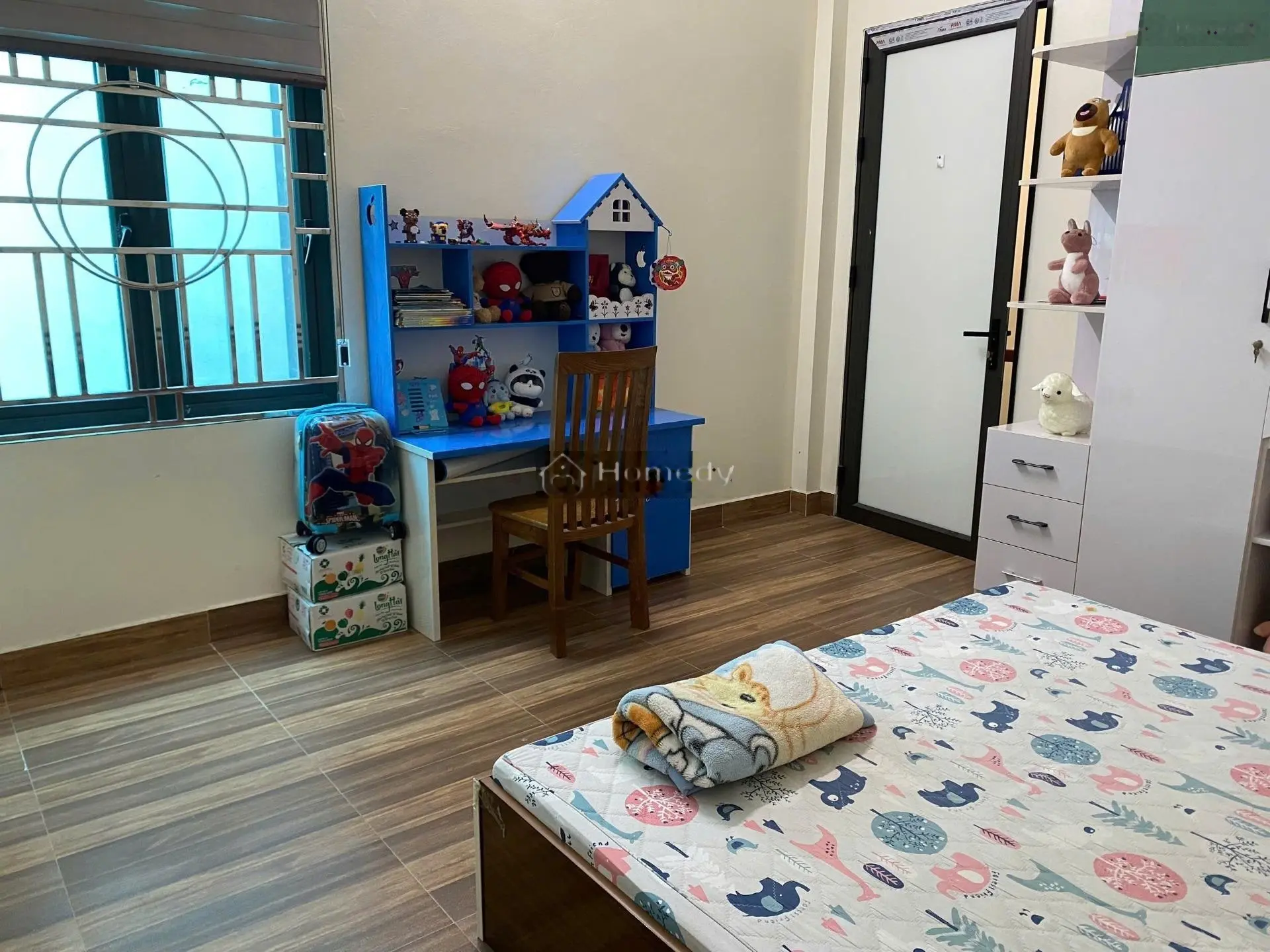Cần bán gấp nhà 3,5 tầng đường thông ngõ ô tô đường Lê Thanh Nghị chỉ 4,38 tỷ