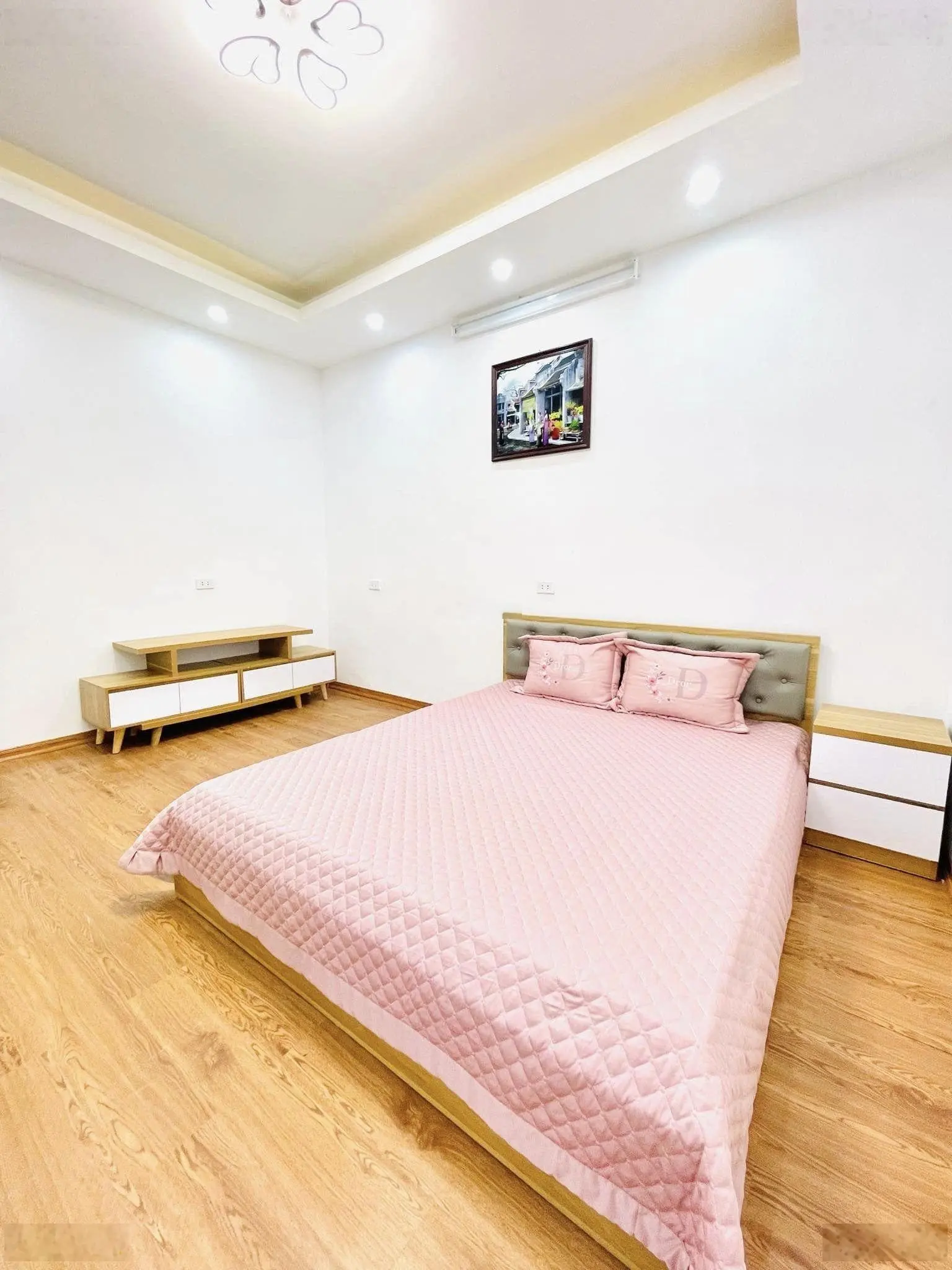 Chỉ 5.x tỷ -trần khát chân - 33m2 - 4 tầng -3 ngủ-hbt-0985826871