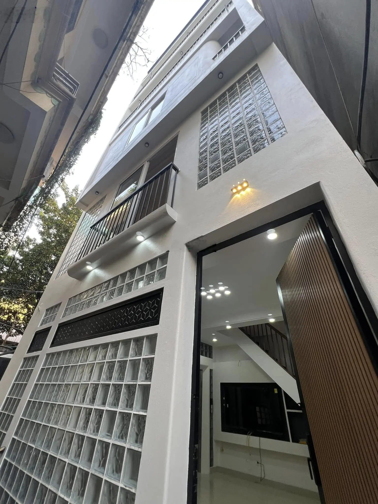 Bán nhà mới đẹp phố Yên Hòa, Trần Kim Xuyến , thang Máy , kinh doanh ,1 nhà ra Phố ,6T thang máy .