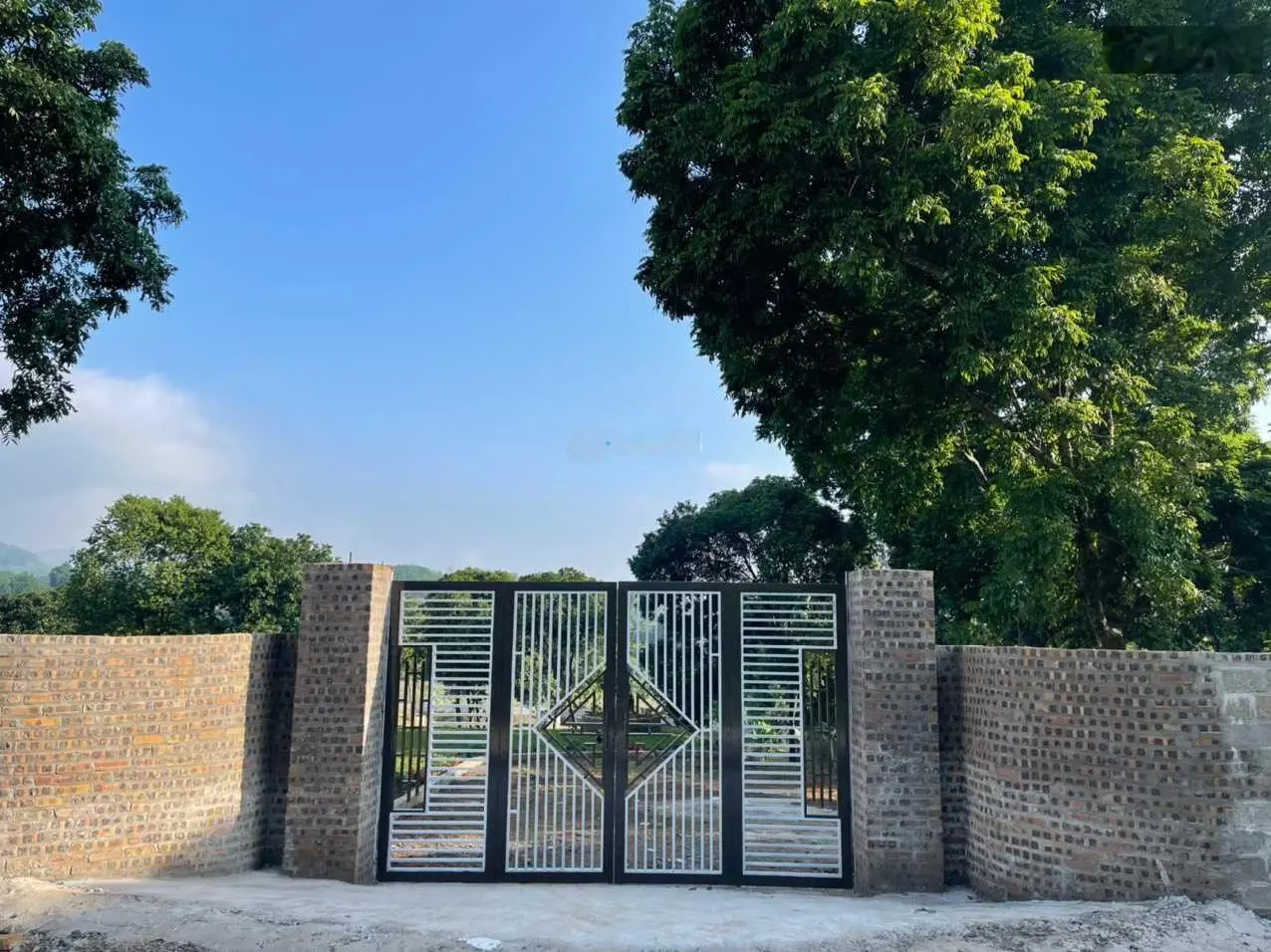 Siêu phẩm 4416m2 có 200m2 thổ cư tọa lạc giữa trung tâm thị trấn Lương Sơn, Lương Sơn, Hòa Bình