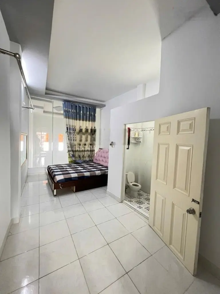 Bán nhà giá rẻ Tỉnh Lộ 10 Bình Tân - hẻm xe hơi - 56m2 - 2 tầng - 3 pngủ - nhà đẹp ở ngay - 3,65 tỷ