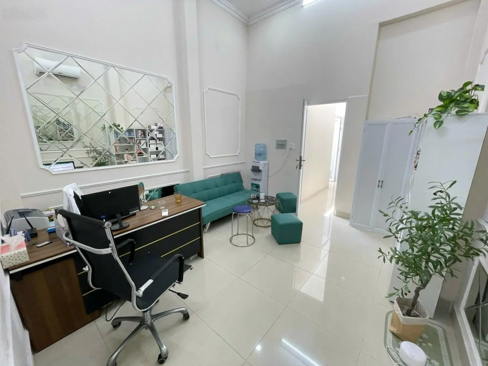 Bán nhà mặt tiền Nguyễn Đình Chiểu Đa Kao Q1 siêu hiếm 4 x 15m cn 60m2 5 tầng thang máy 36 tỷ