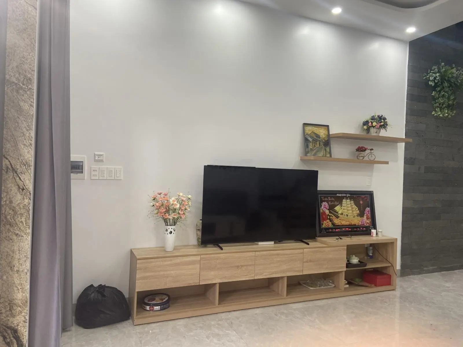 Chính chủ cần bán nhà mới xây 3 tầng đường Hồ Trung Lượng, Hoà Xuân, Cẩm Lệ, Đà Nẵng