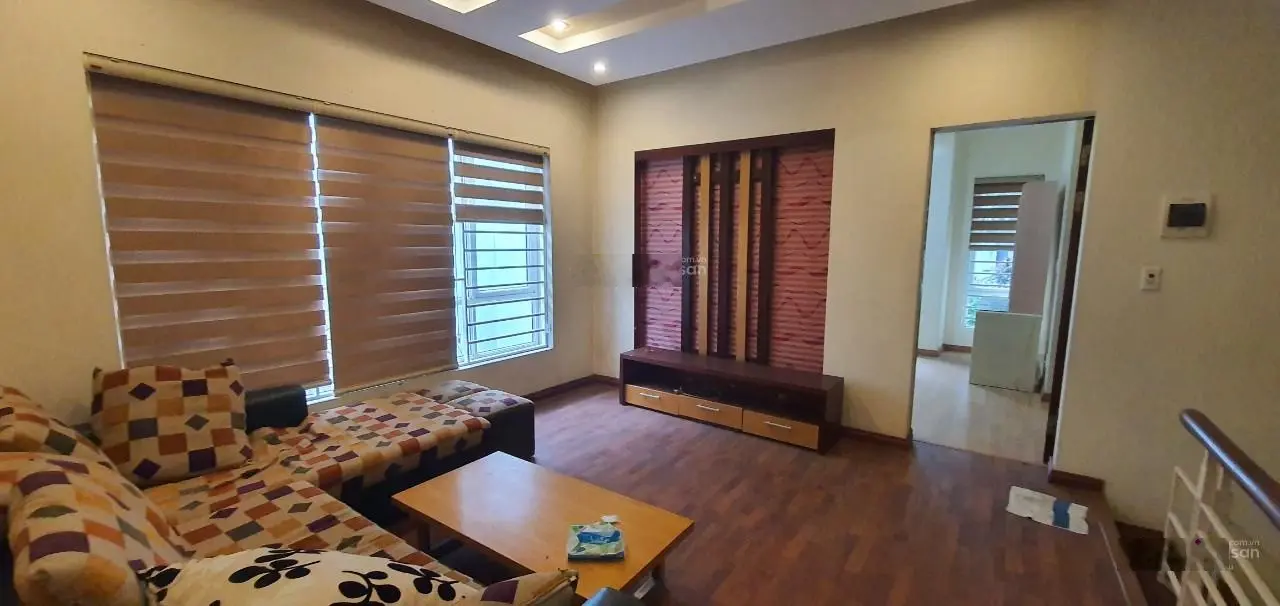 Cần tiền bán gấp biệt thự Mê Linh, 180m2, MT 9m, đã có bìa đỏ cá nhân, giá 8.3 tỷ