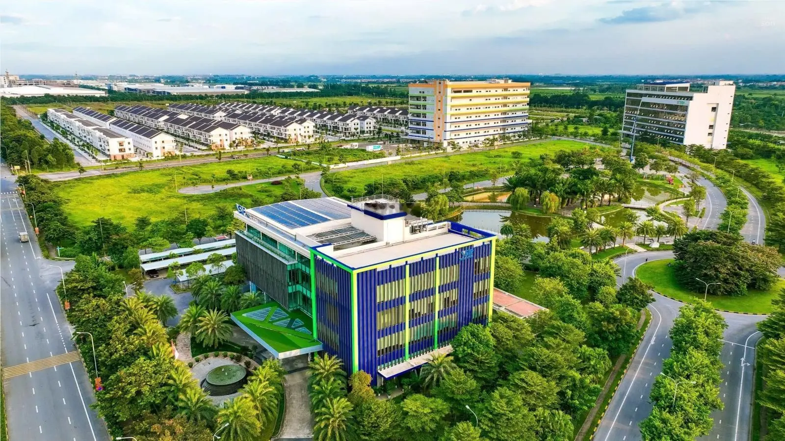 Bán shophouse hàng hiếm tại Centa Riverside, 11,05 tỷ, 120m2, 4PN, 4WC
