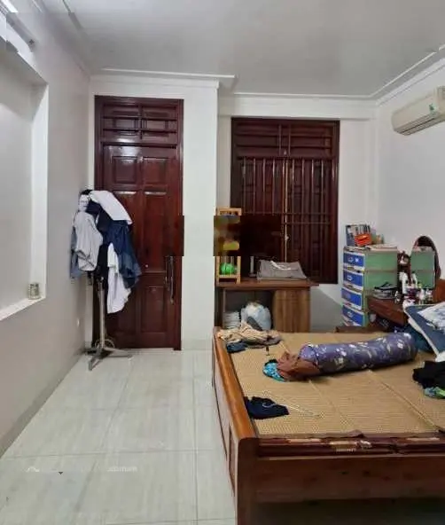 Siêu rẻ nhà 3 tầng mặt tiền 4m đằng sau thoáng, khu dân cư dân trí cao, phù hợp ở và kinh doanh