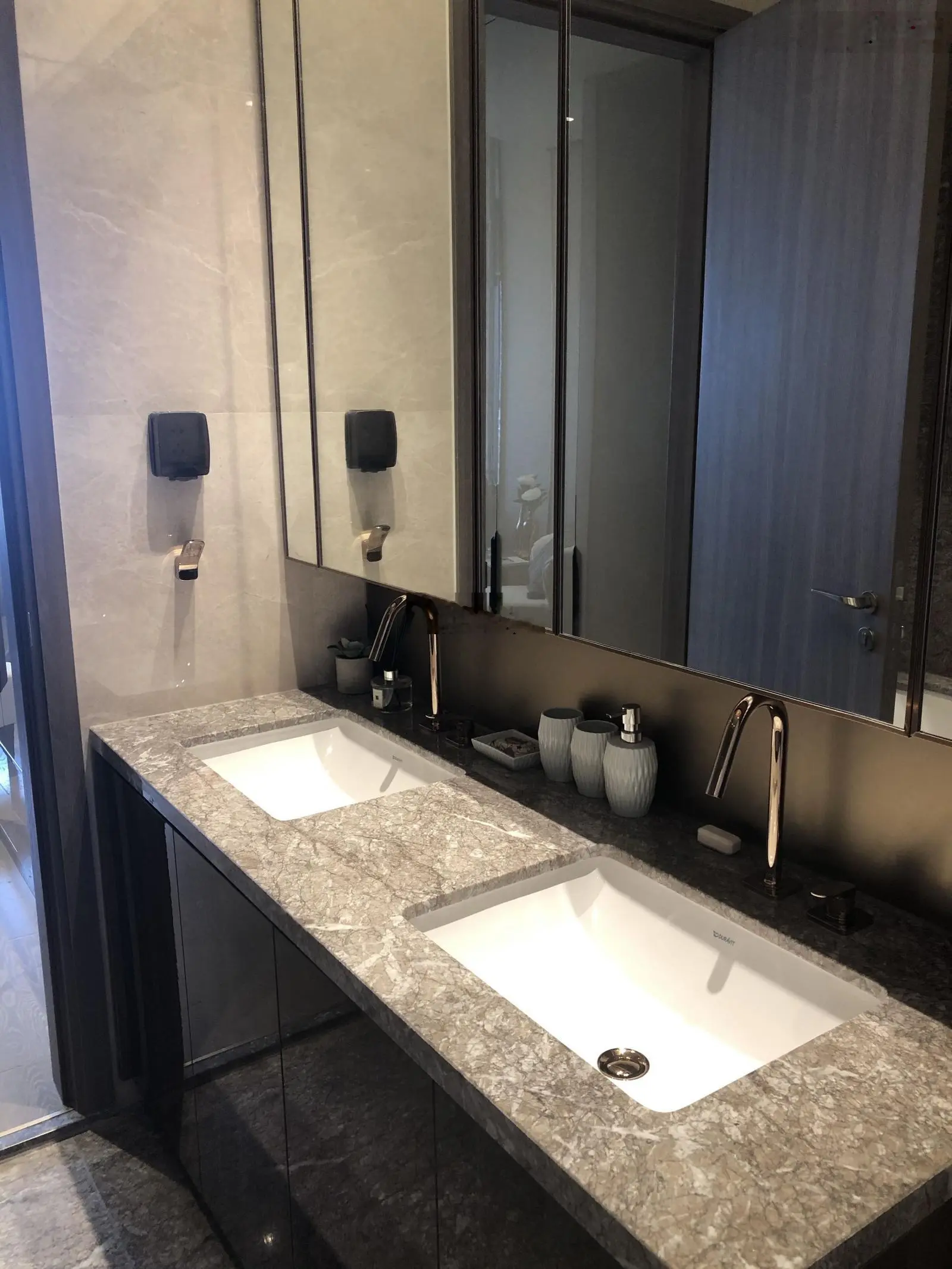 Mở bán căn hộ 3 - 4 PN The Marq Nguyễn Đình Chiểu Q1 nhận nhà ngay CK 10% - penthouse 294m2/ 77 tỷ
