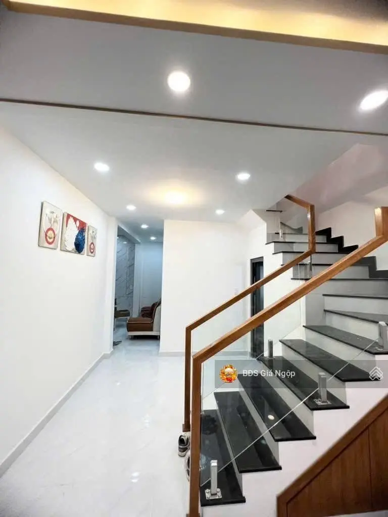 Nhà nhà phước long b, quận 9 -dt 65m2 -1t1l - sát bên cao đẳng công thương