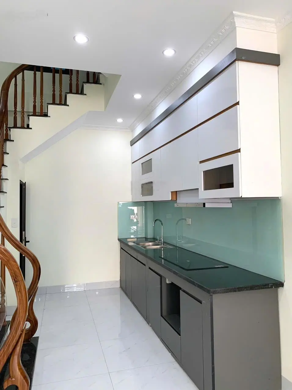 Chính chủ bán nhà mới đẹp tại đường Tây Mỗ, Nam Từ Liêm, hưởng trọn tiện ích của Vinsmart Tây Mỗ