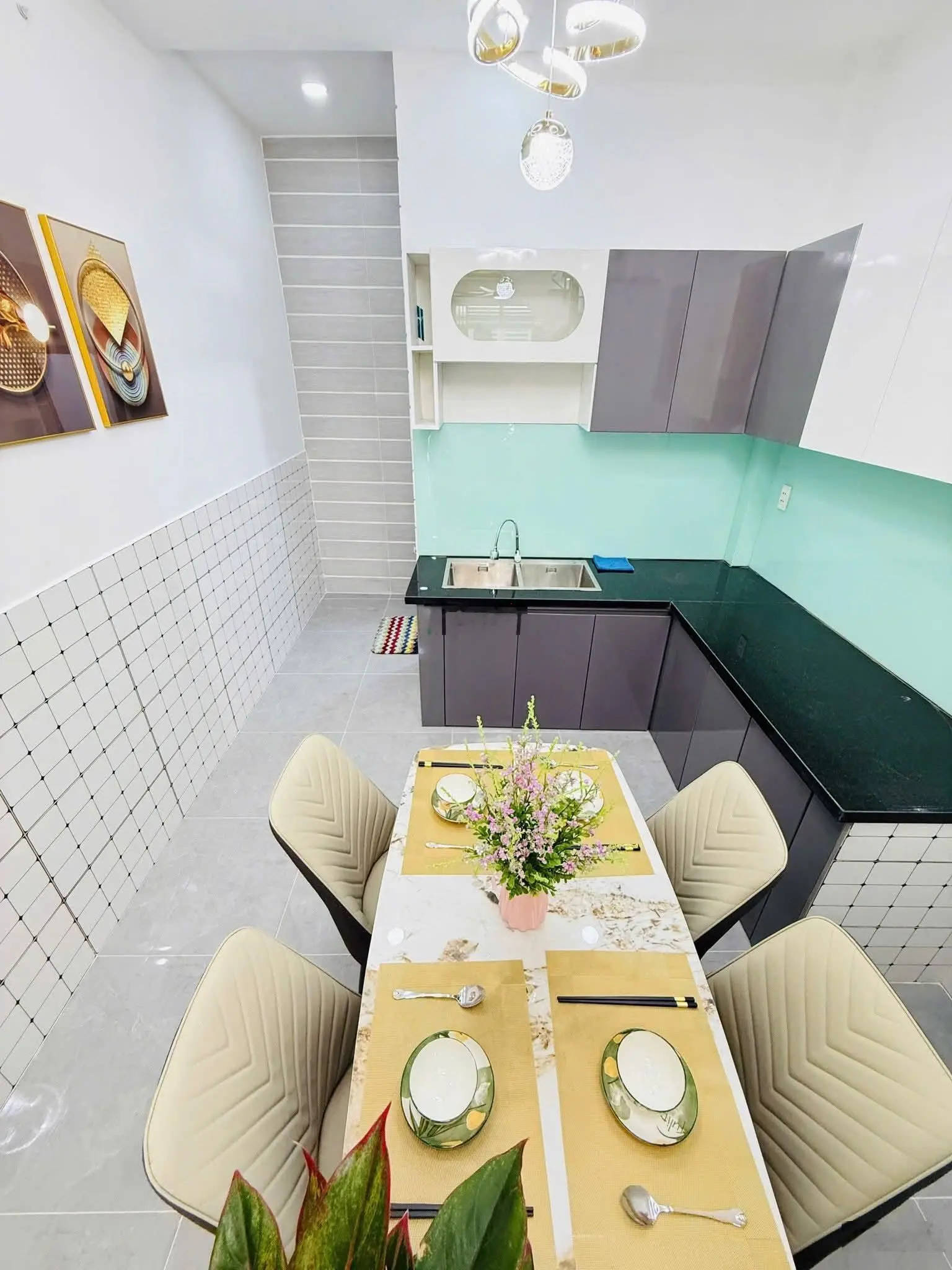 MỘT EM MINI HOUSE FULL OPTION Sát Bên Nhà Ga T3 Và Siêu Thị Emart