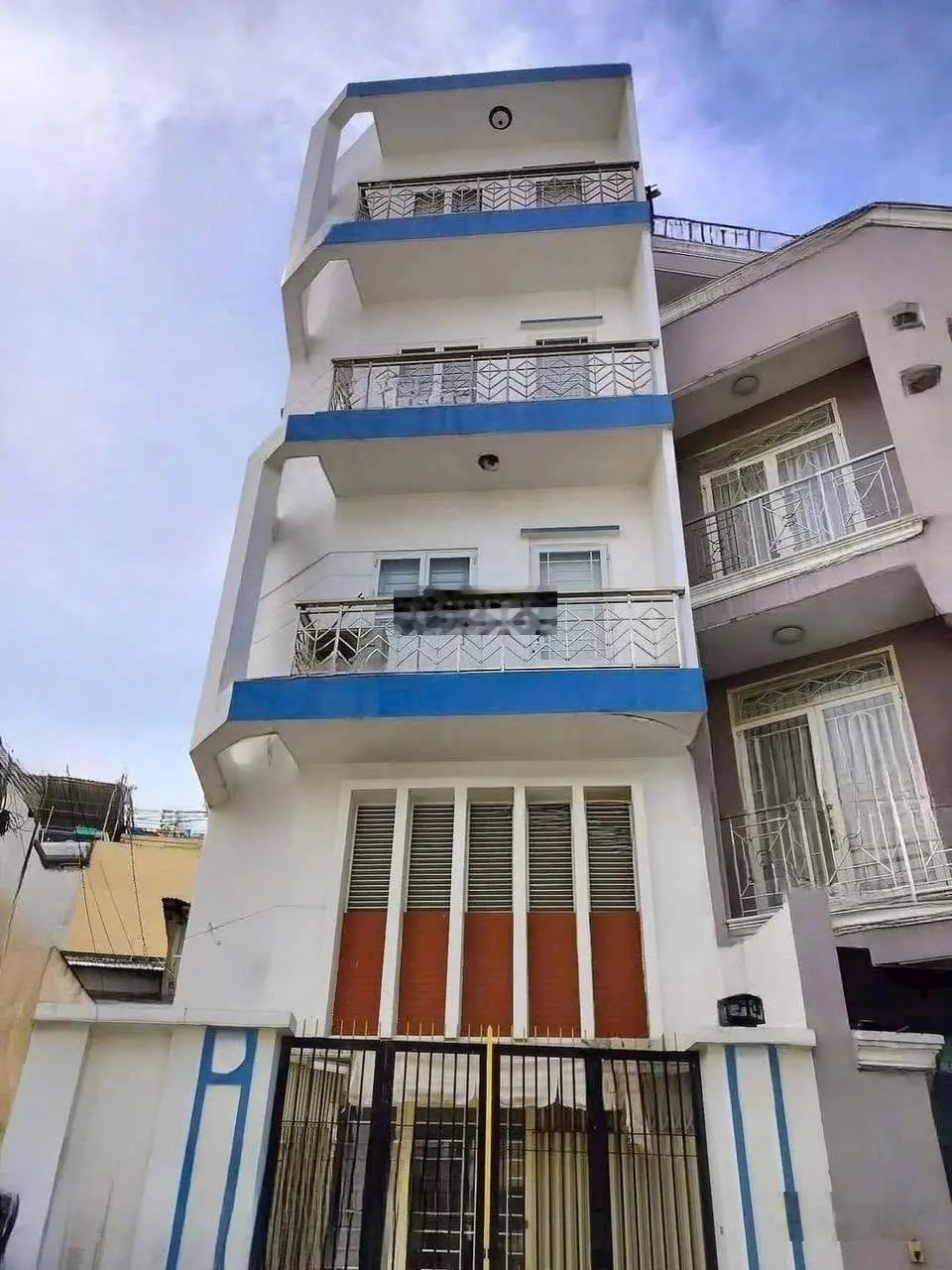 Bán nhà Lê Thị Bạch Cát 4.7* 12,5 trệt lửng 3 lầu sân thượng nhà đẹp hẻm xe hơi giá 8 tỷ bớt lộc