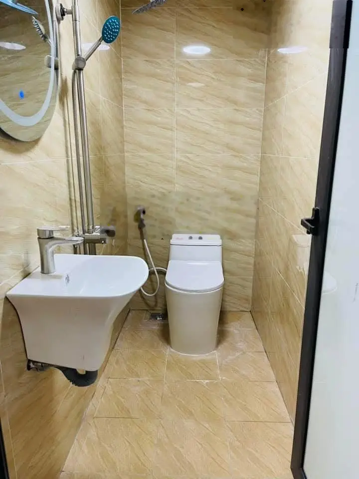 Kim Ngưu, Hai Bà Trưng. DT 37,2/42m2 x 4 tầng, MT 4,3m, giá nhỉnh 6 tỷ