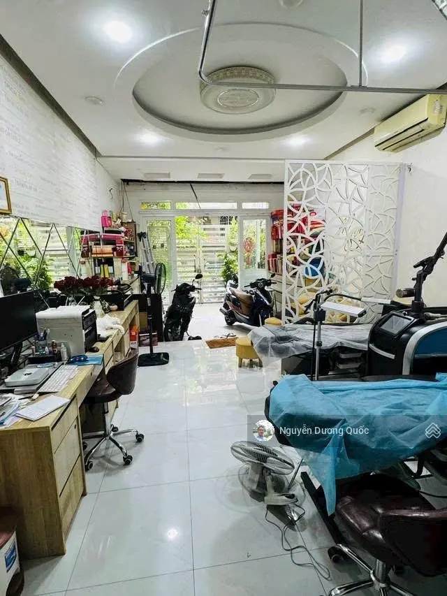 Giảm 2 tỷ!! nhà mặt tiền đ.số q.7 rộng 12m - 4 tầng btct - 70m2 - 7 phòng ngủ - chỉ 9.7 tỷ tl.