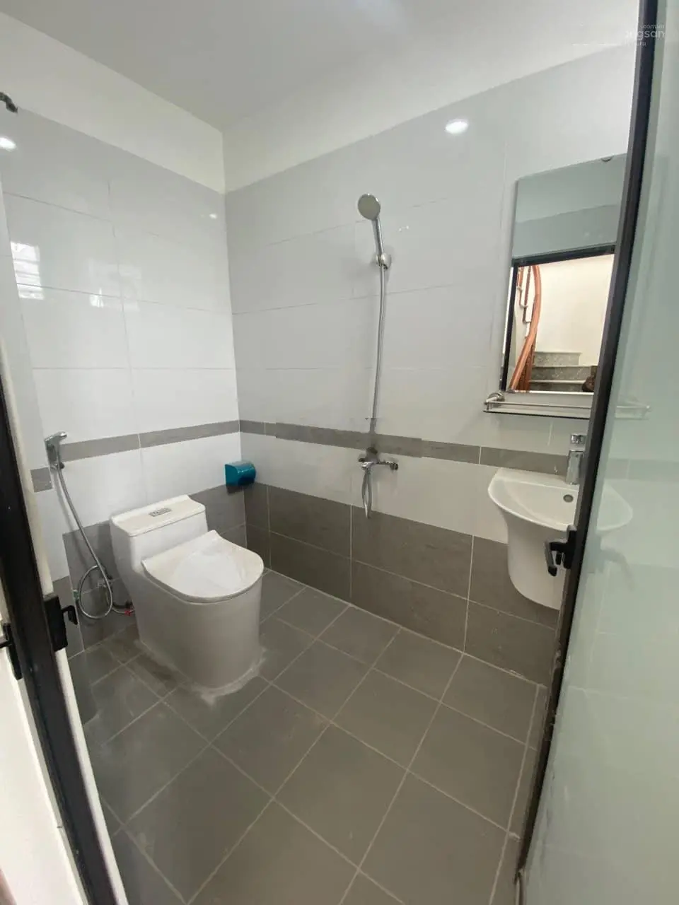 Nhà 4 tầng ngõ cực rộng ô tô qua nhà khẳng định không căn nào đẹp hơn trong tầm giá này chỉ 2.2xtỷ