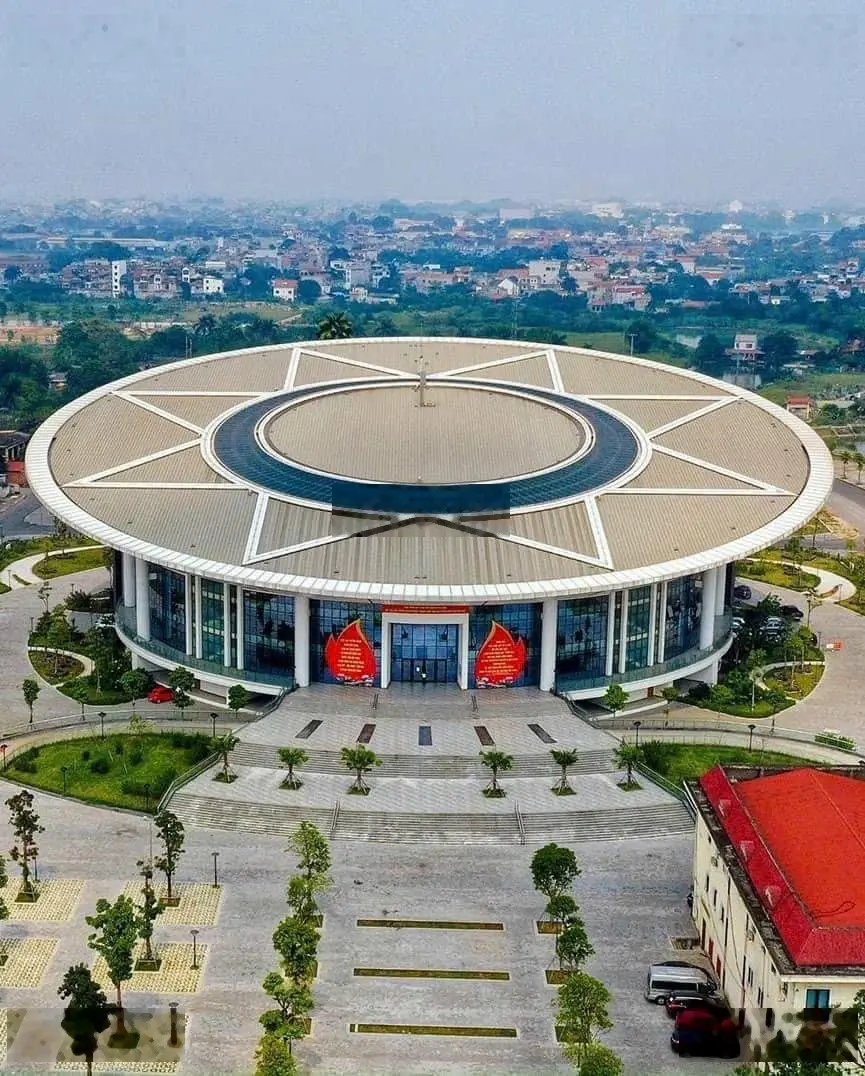 Nhà 6 tầng kinh doanh tổ 4 thị trấn Đông Anh, phân lô bàn cờ - vỉa hè - cho thuê - sẵn dòng tiền