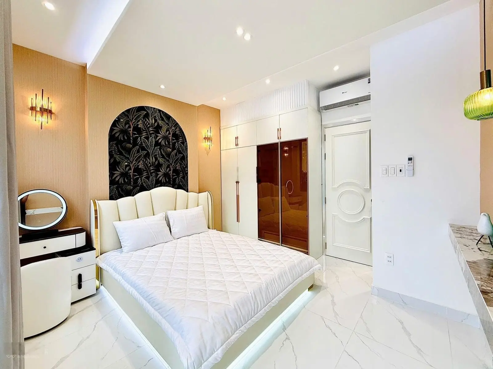 Bán gấp nhanh nhà ở Bình Tân - Phường Tân Tạo A - SHR DT 60m2 gồm 2P ngủ 1 trệt 1 lầu