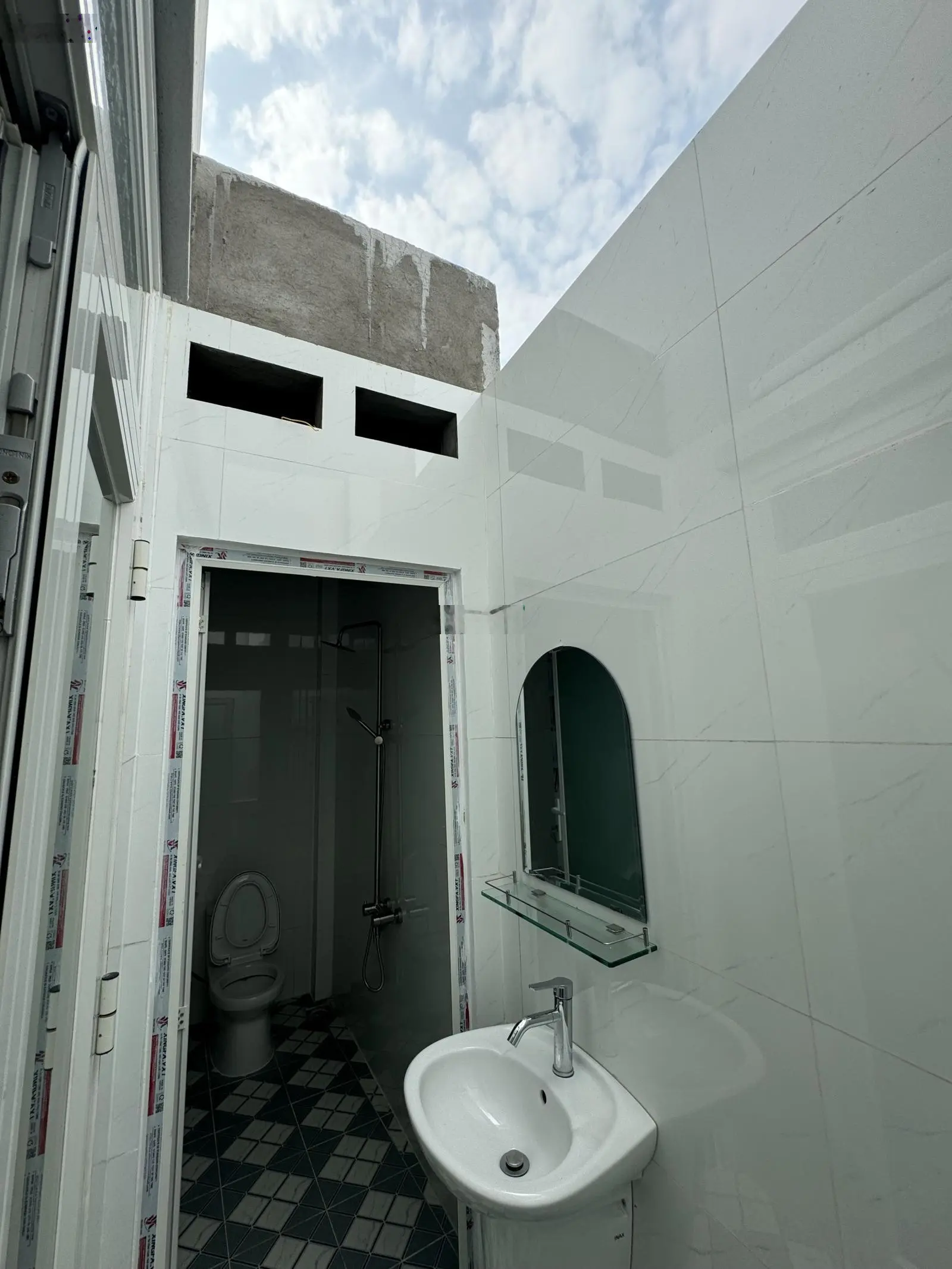 Bán gấp nhà riêng 143m2 sàn, 4PN, 4WC tại Võ Văn Hát, Long Trường, Q9, HCM, 4,8 tỷ