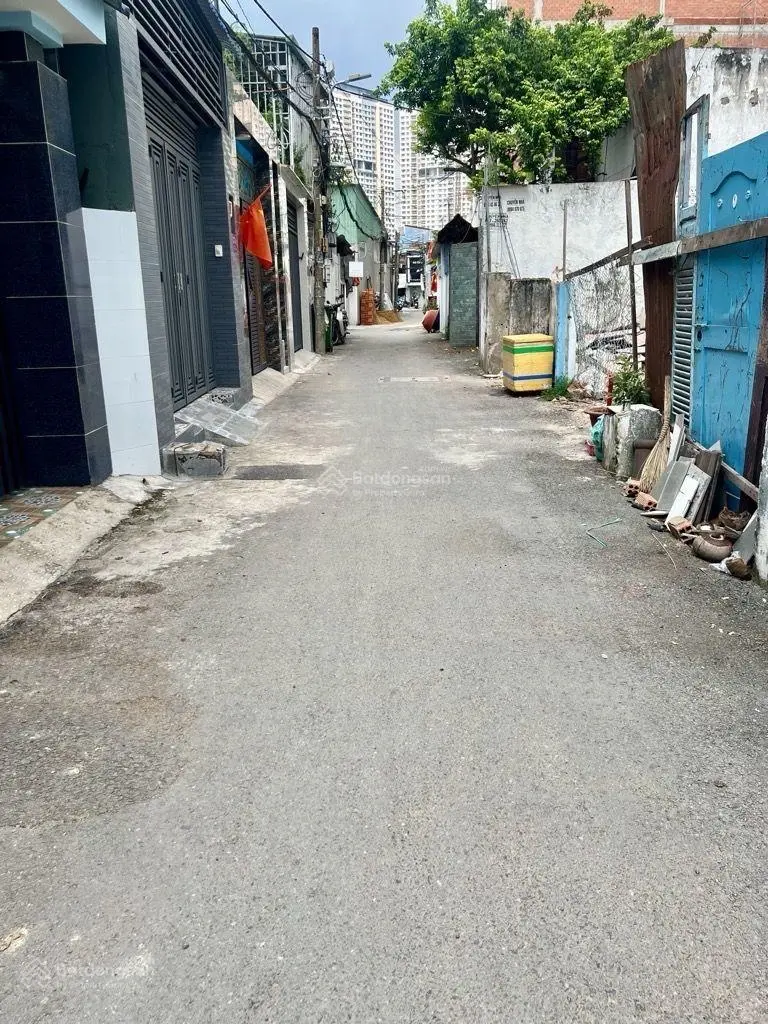 Bán nhà Q2, Nguyễn Duy Trinh, 132m2, 4 tầng