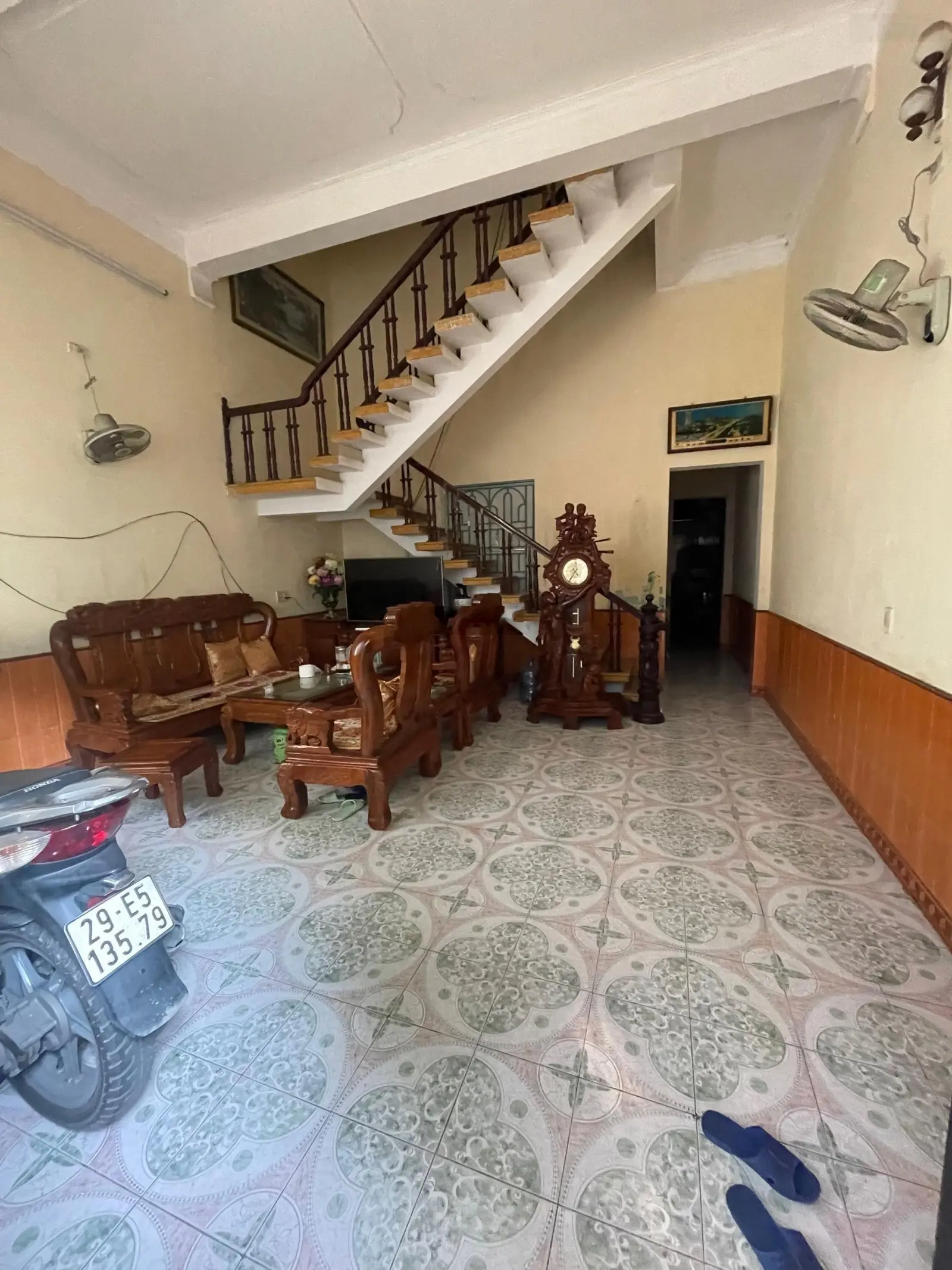 Chính chủ bán nhà DT 94m2, giá nhỉnh 5 tỷ, khu dân trí cao, đất phong thủy tốt