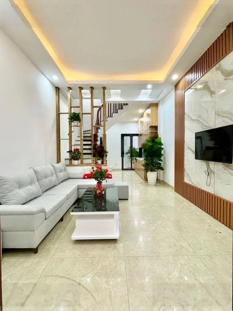 HIẾM NHÀ BÁN PHỐ MẠC THỊ BƯỞI 41M, 6 TẦNG,DIỆN TÍCH RỘNG,NGÕ NÔNG, Ô TÔ ĐỖ GẦN, 6 TỶ