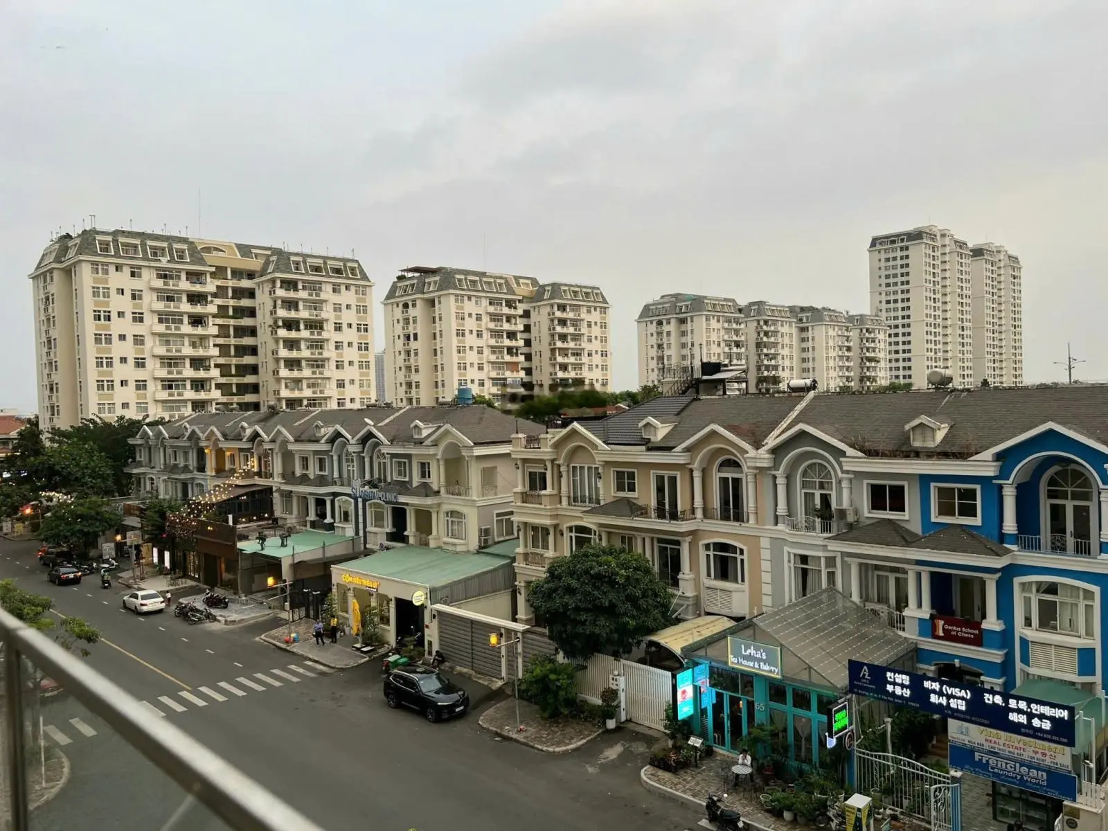 Cần bán gấp căn hộ The Grande (M5) - Midtown siêu rộng-DT 140m2 căn góc giá 10.2 tỷ. LH 0933 233 ***