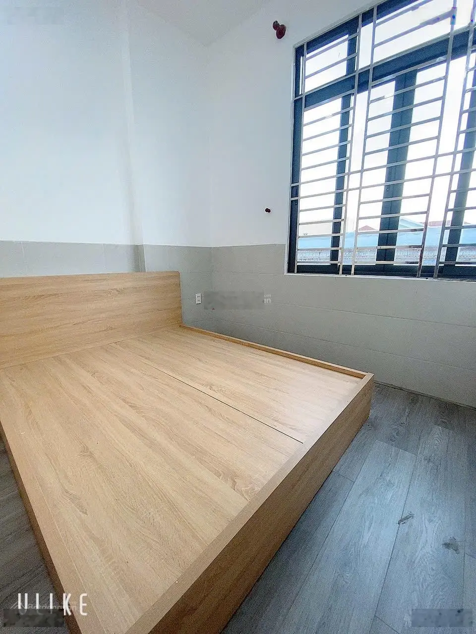 Bán nhà lầu mới đẹp sổ hoàn công nhà 2 mặt tiền lộ ô ô tiện ở kinh doanh nhà, gần Vincom Hùng Vương