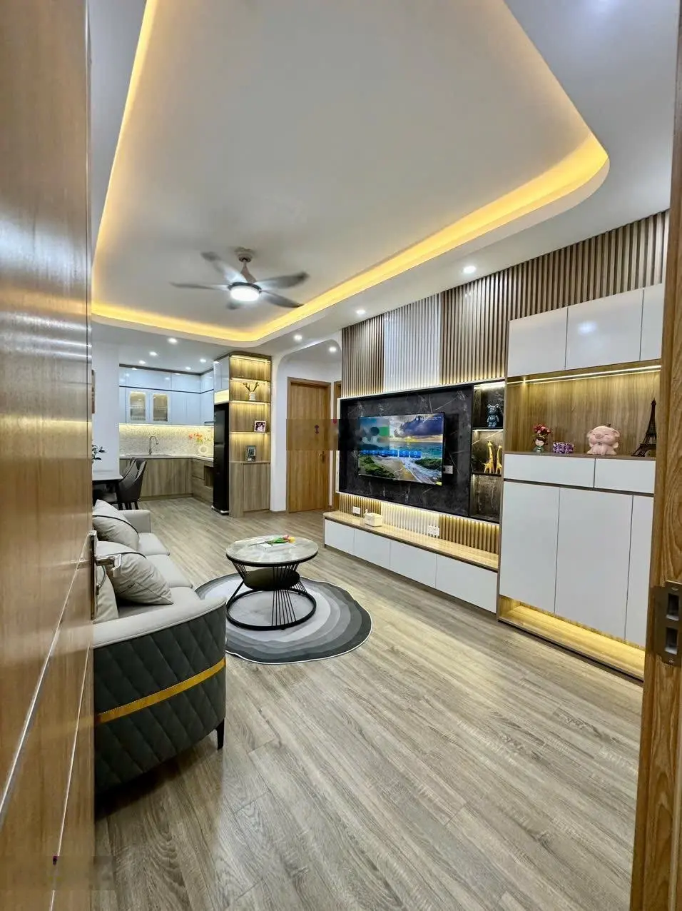 Bán căn 53m2, 2ngủ &2vs, HH3C Linh Đàm Hoàng Mai. Lh: 0966 455 ***