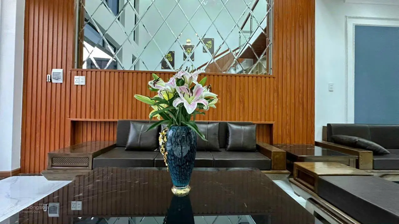 Biệt thự hồ bơi đối diện kcn Cầu Tràm, diện tích 7m x 44m gần 300m2,SHR full thổ cư,GIÁP Bình Chánh