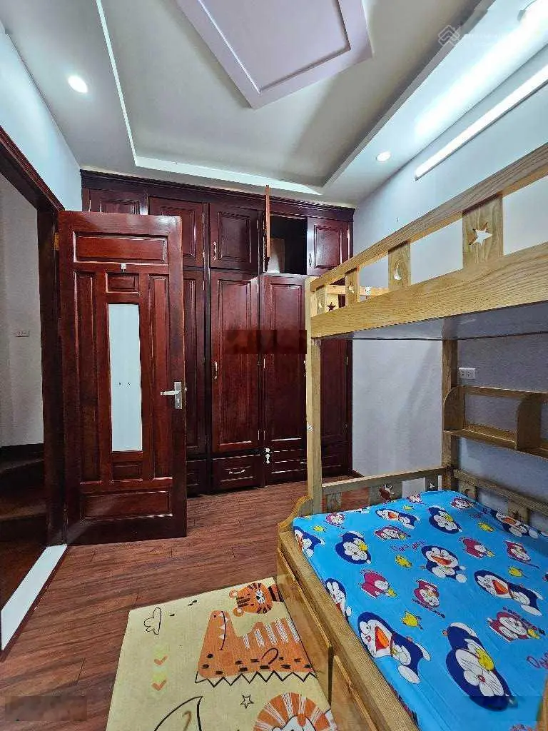 Cần bán nhà - phố Tân Mai - Hoàng Mai - ô tô tránh - vào nhà - tặng lại nội thất - hơn 10 tỷ