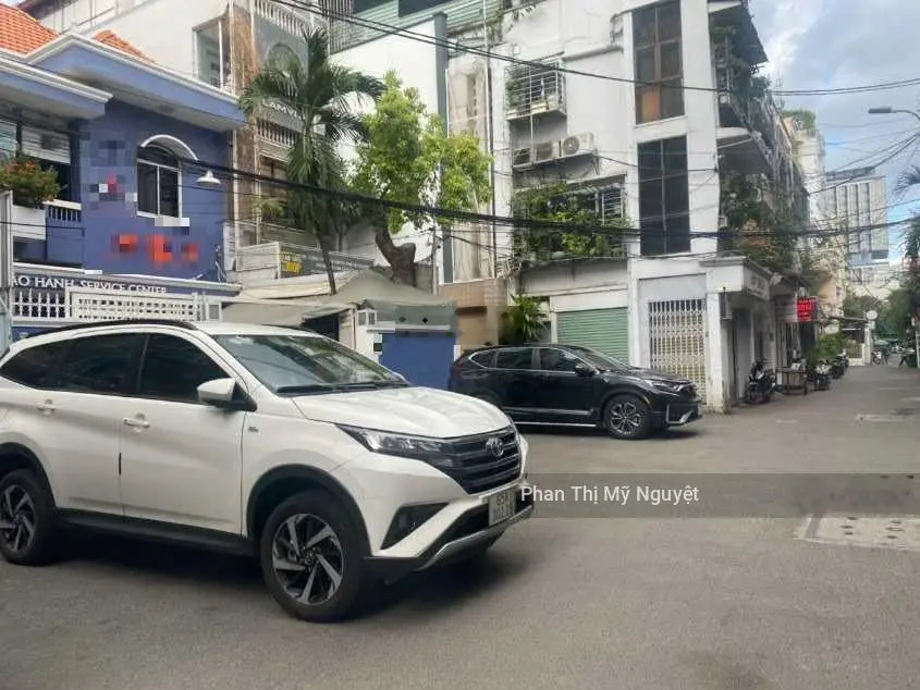 Cực Hiếm! 2 Mặt tiền HXH Quay đầu Khu Đakao,Quận 1,DT:4,2 x17m GPXD 5 tầng chỉ 17 tỷ TL 0903,155438
